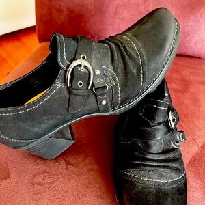 Black Suede and Leather Booties Silver Buckle Size 38 (8)